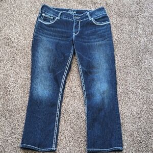 Silver Jeans Suki Capri Dark Blue Denim Straight Leg Size 30